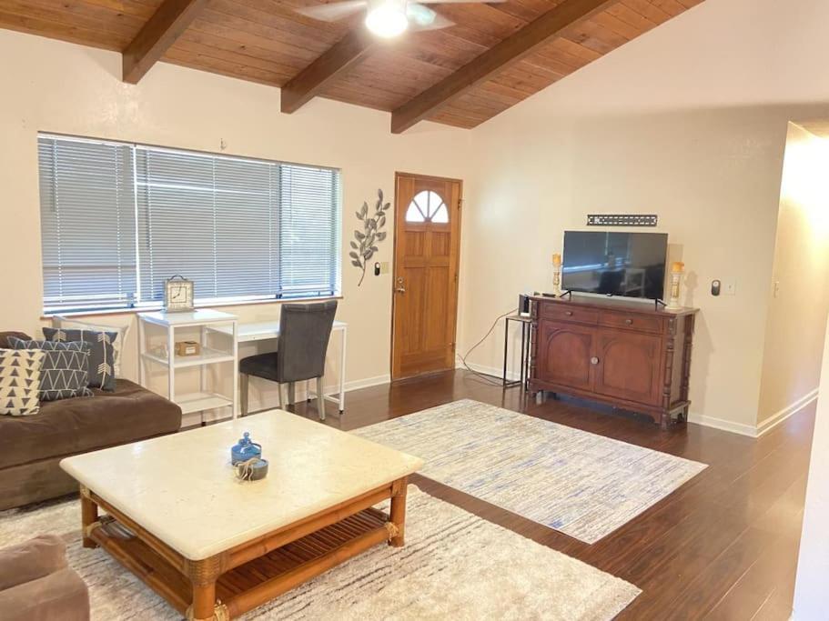 Peaceful, Private Master Bedroom With Own Bath Near Hilo, With Ac! 키아우 외부 사진