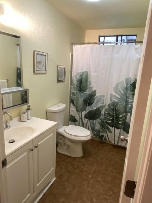 Peaceful, Private Master Bedroom With Own Bath Near Hilo, With Ac! 키아우 외부 사진